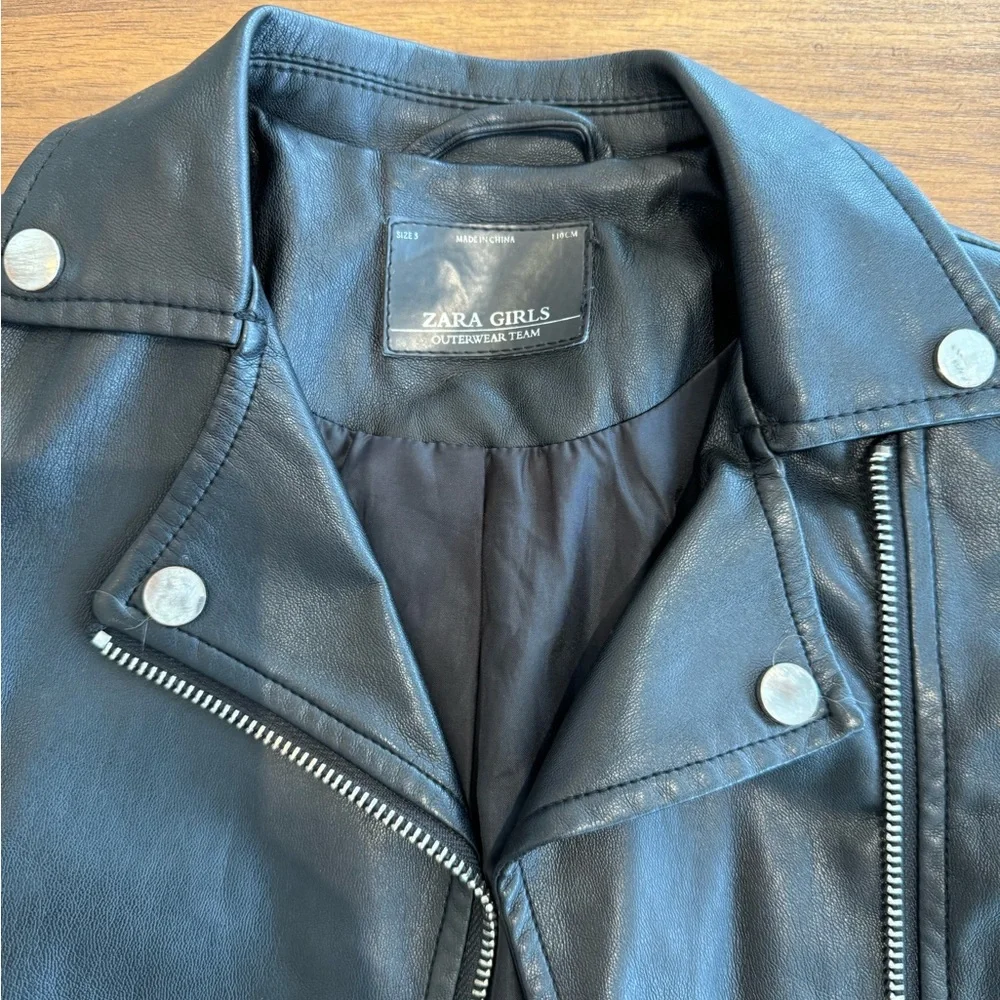 Zahra girls outerwear team size 5 never worn no returns - Picture 7 of 7